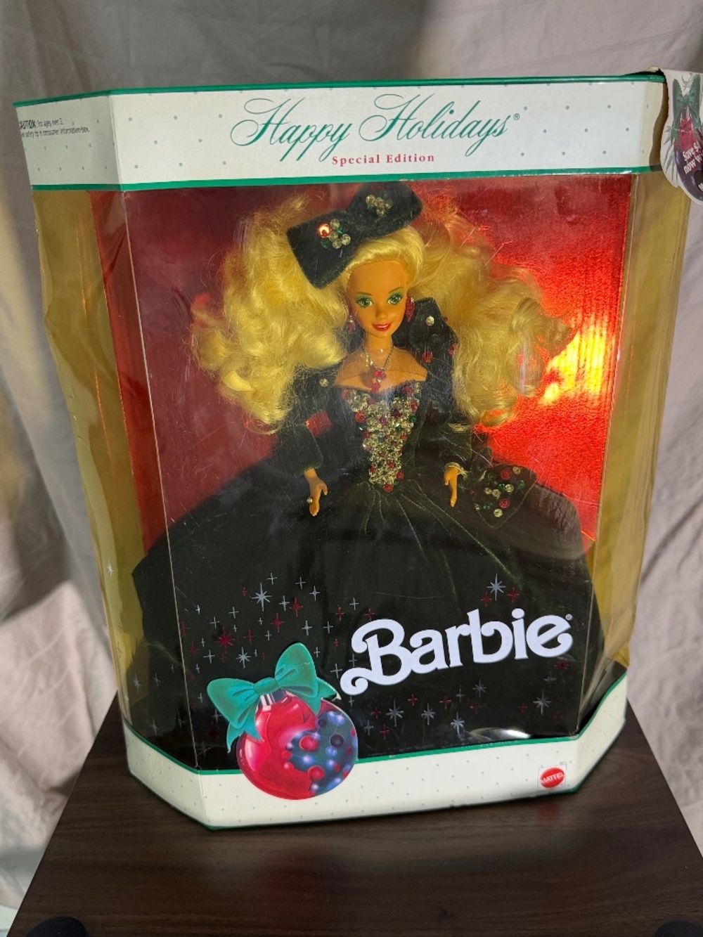 Vintage Happy Holidays Barbie (1994) – New in Box